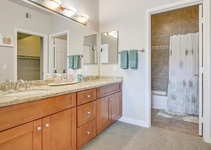 Hike & Golf In Fountain Hills! Resort-style Holiday home *