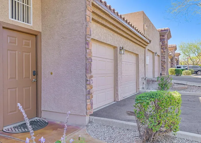 Hike & Golf In Fountain Hills! Resort-style *
