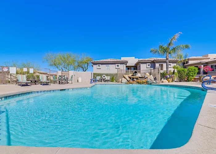 Hike & Golf In Fountain Hills! Resort-style Holiday home