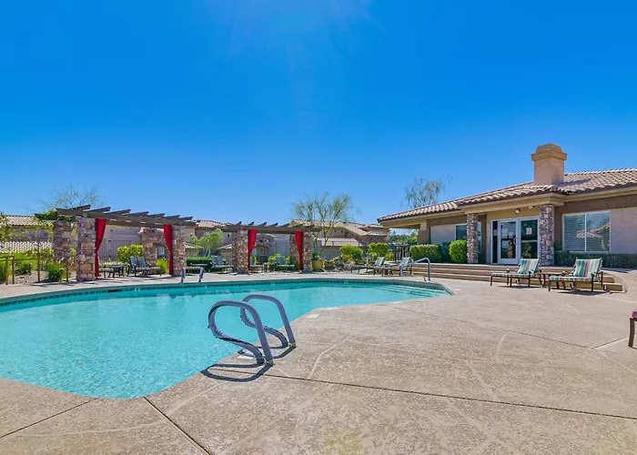 Hike & Golf In Fountain Hills! Resort-style